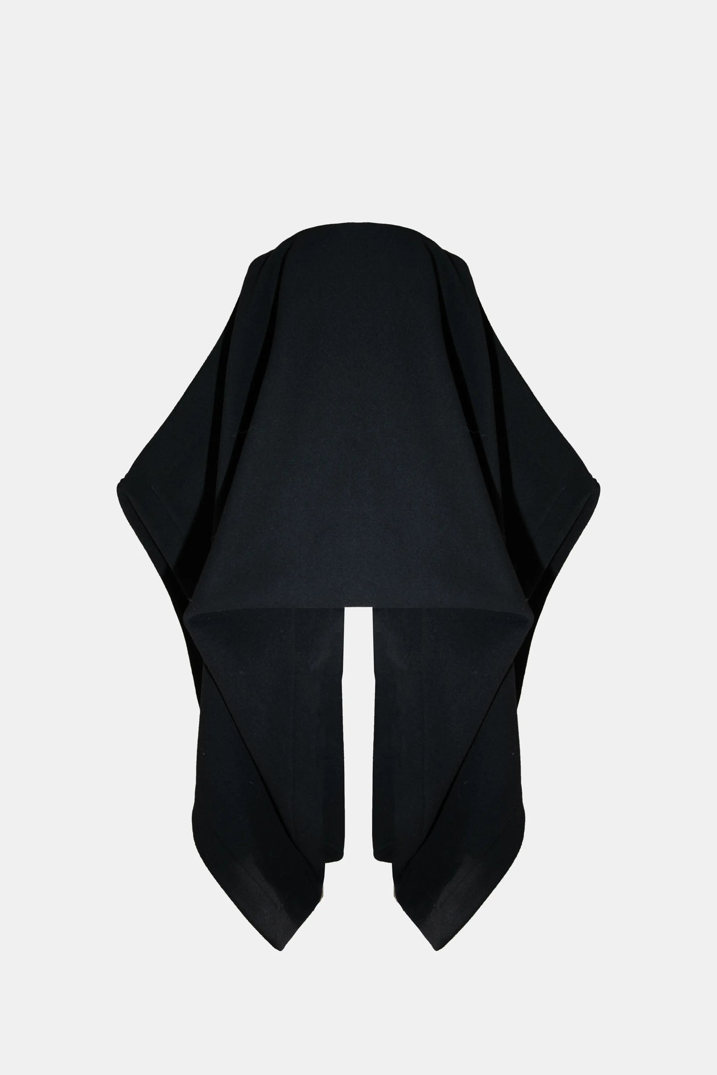 MAESTRA CAPE